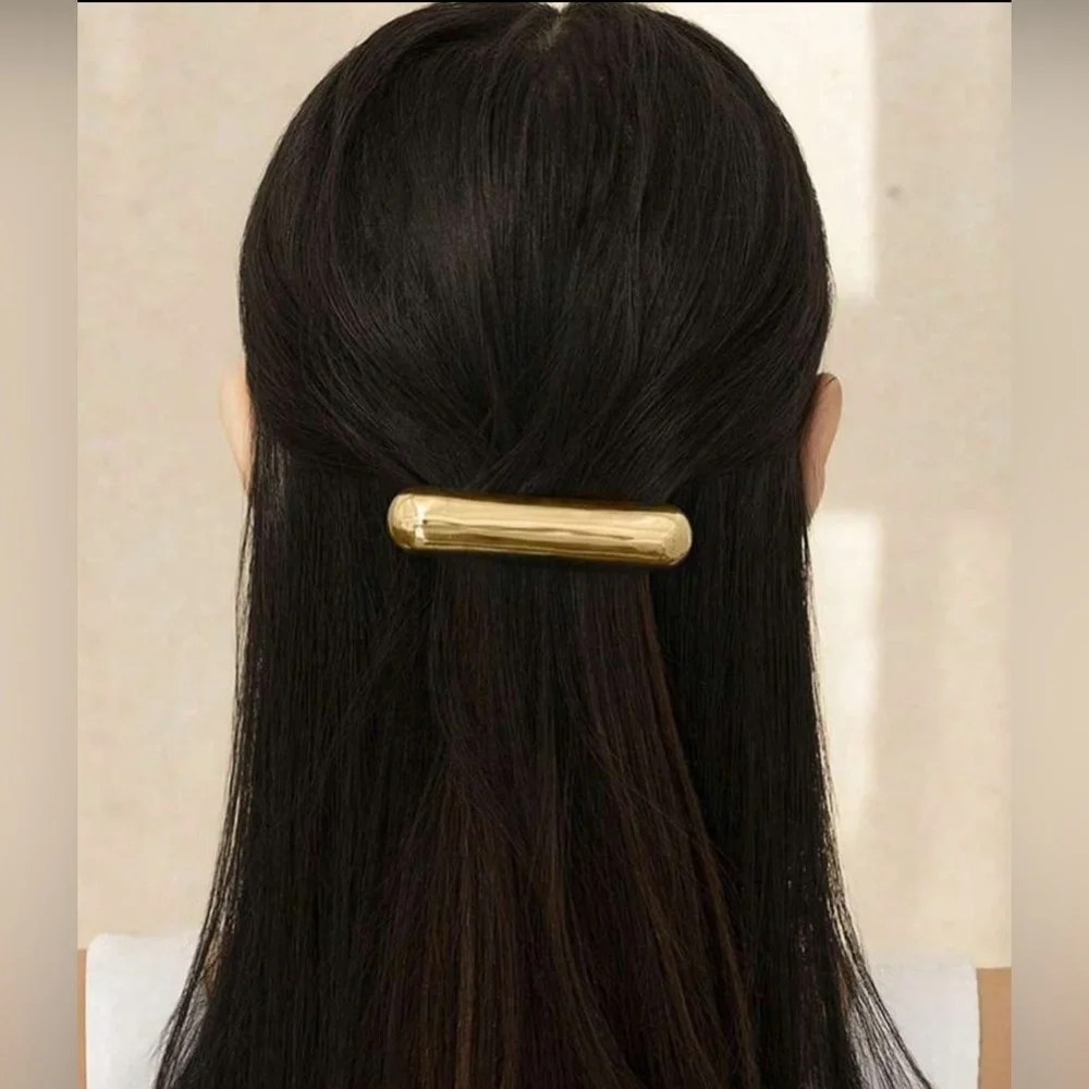 4 GLOSSY BAR BARRETTE GOLD New 🔥✨✨✨ comes with beautiful gift box 🎁